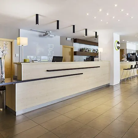 Aeropuerto T1 T2 T3 Hotel 3*
