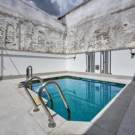 Hostal Hostelfly Madrid