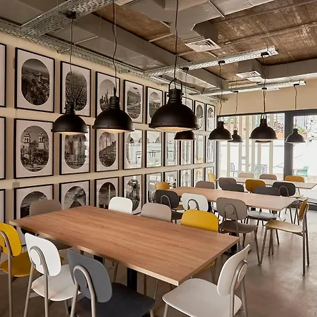 Hostelfly Madrid