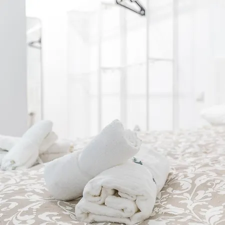 Arturo Soria Apartments3 *
