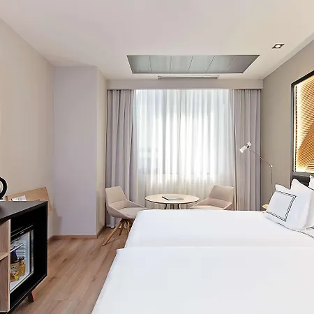 Hotel Melia Avenida De America Madryt