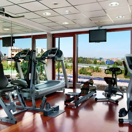 Hilton Airport Hotel 4*