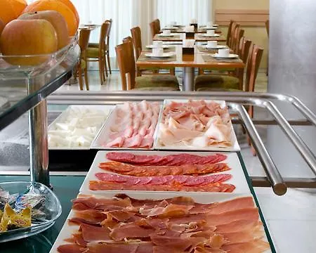 مطار باراخاس Nh فندق 3*