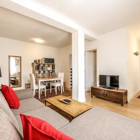 Apartment En Plaza De Ventas