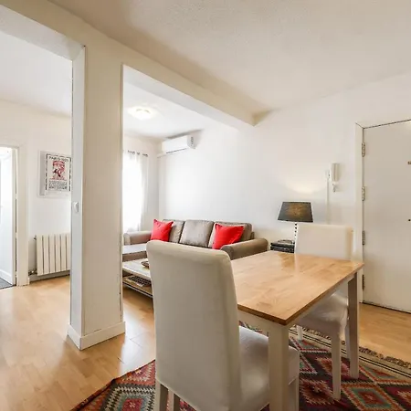 En Plaza De Ventas Apartment *