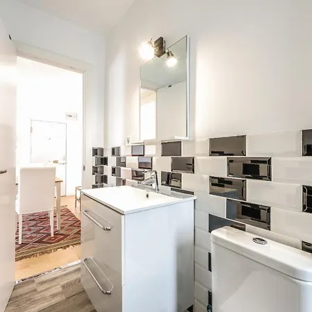 Apartment En Plaza De Ventas