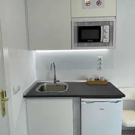C10 Exclusiva Zona Cerca Bernabeu Appartamento Madrid