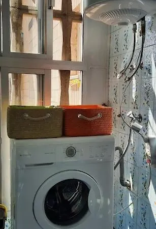 Apartament Piso Amplio, Iluminado Y Muy Bien Comunicado