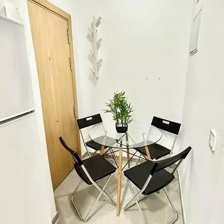 Metro Avenida De America 01 Apartamento