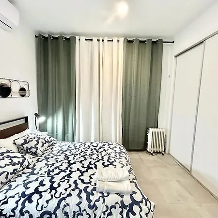 Apartamento Metro Avenida De America 01 *