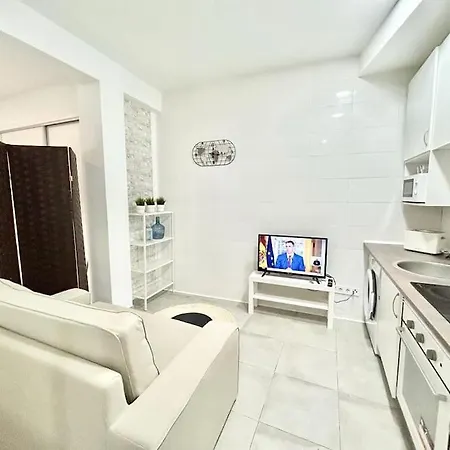 Apartamento Metro Avenida De America 01 *