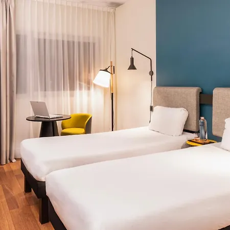 酒店 Ibis Aeropuerto Barajas 2*