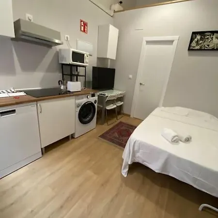 At 20' By Metro From The Centre Apartment