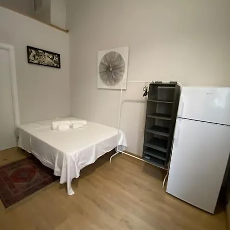 Apartment At 20' By Metro From The Centre