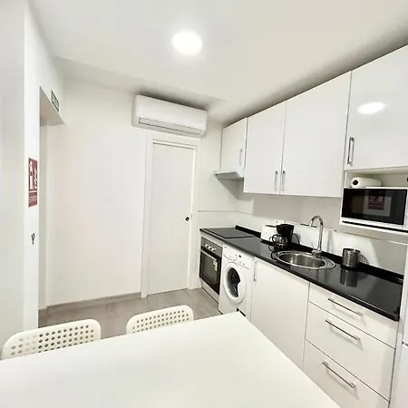Apartment Metro Avenida De America 09 *