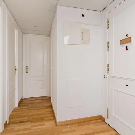 Apartment Charming Airport Iv Madrid