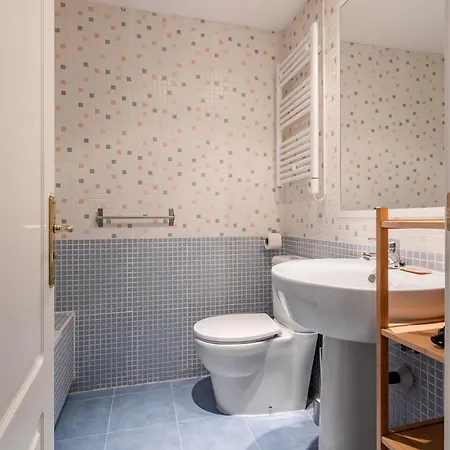 Charming Airport Iv Apartment Madrid