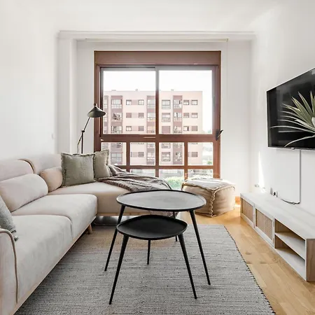 Charming Airport Iv Apartment Madrid