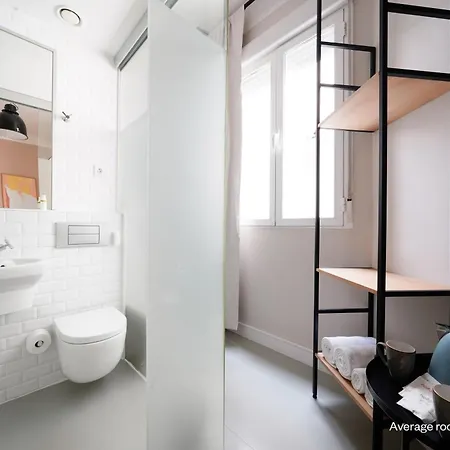 Hotel Numa Script