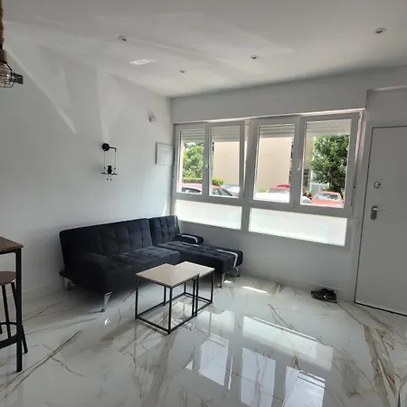 Arzua Apartment Madrid