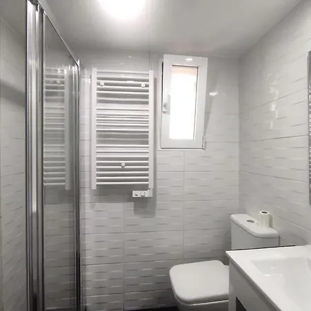 Cozy In Begona Neighborhood - Mugica Madrid