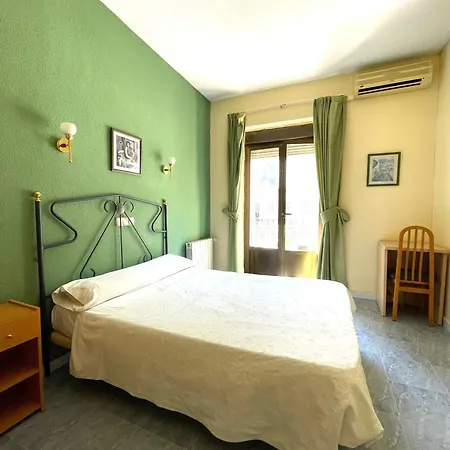 Fernandez Atocha Guest house