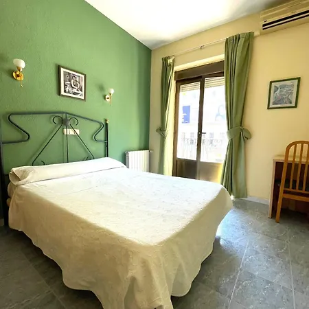 Fernandez Atocha Guest house