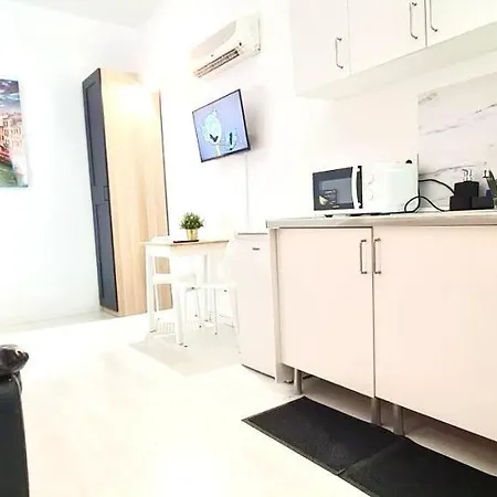 Apartment Oshun Sanchinarro *