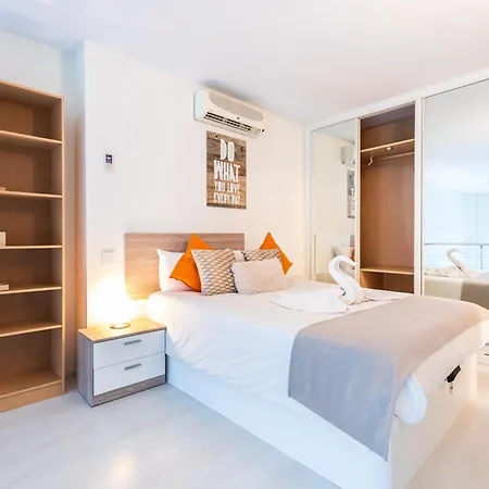 Apartment Oshun Sanchinarro *