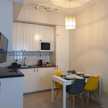 Apartamento Con Al Metropolitano *
