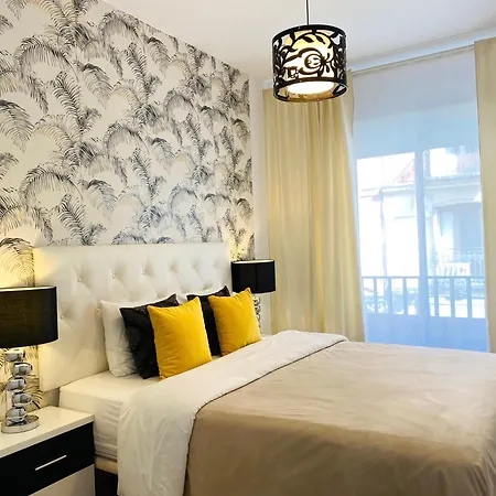 Plaza Apartamento Madri
