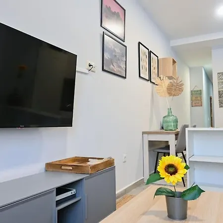 Apartment For Acogedor Temporal De En Fuencarral Ija78 Madrid