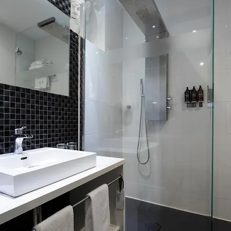 Petit Palace Lealtad Plaza 4*