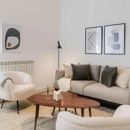 Apartamento Avenida De San Luis 25, Design And Comfort In The True Style Of Madrid, Book Your Getaway Now! Madrid