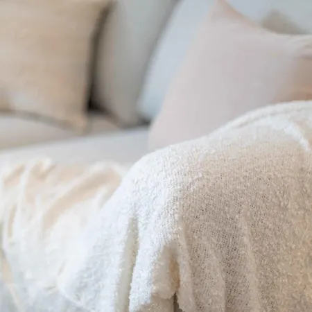 Avenida De San Luis 25, Design And Comfort In The True Style Of Madrid, Book Your Getaway Now! Apartamento Madrid