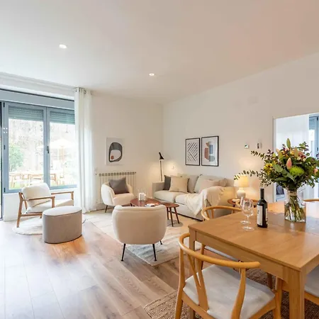 Apartamento Avenida De San Luis 25, Design And Comfort In The True Style Of Madrid, Book Your Getaway Now!
