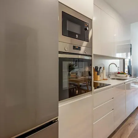 Apartamento Avenida De San Luis 25, Design And Comfort In The True Style Of Madrid, Book Your Getaway Now! Madrid