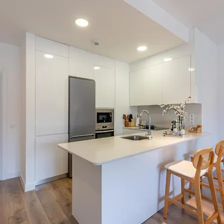Avenida De San Luis 25, Design And Comfort In The True Style Of Madrid, Book Your Getaway Now!