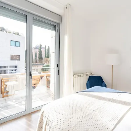 Apartamento Avenida De San Luis 25, Design And Comfort In The True Style Of Madrid, Book Your Getaway Now! Madrid