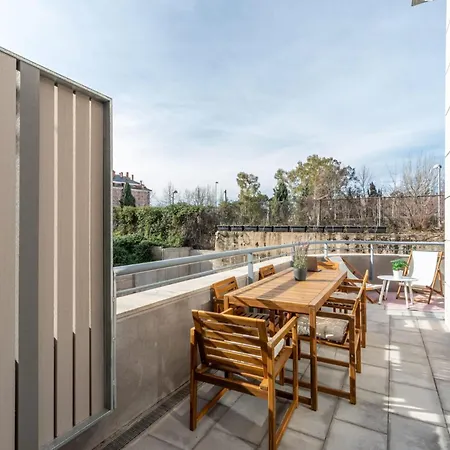 Avenida De San Luis 25, Design And Comfort In The True Style Of Madrid, Book Your Getaway Now! Apartamento