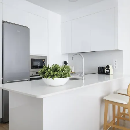 Avenida De San Luis 25, Design And Comfort In The True Style Of Madrid, Book Your Getaway Now! Apartamento Madrid