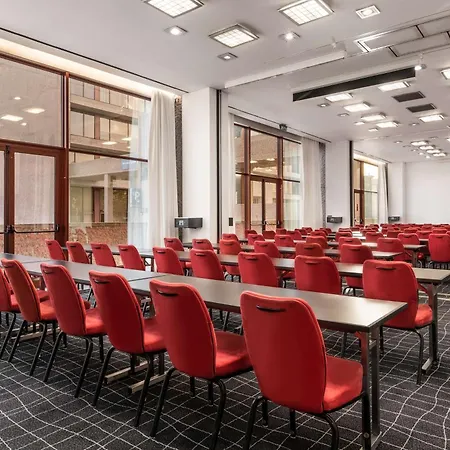 Hilton Airport Hotel