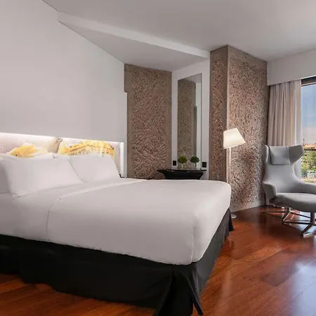 Hotel Hilton Airport