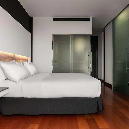Hilton Airport 4* Madryt