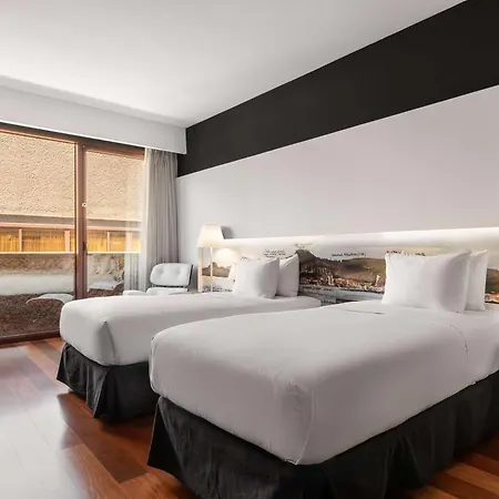 Hilton Airport Hotel 4*