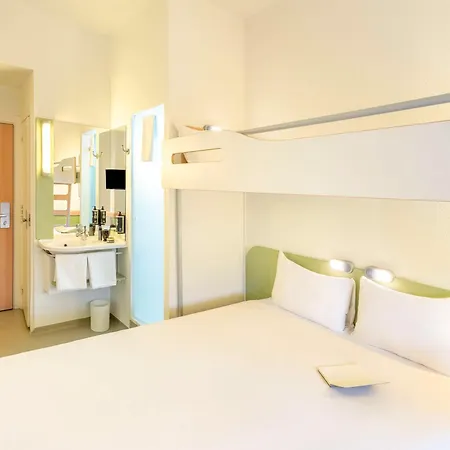 Konukevi Ibis Budget Calle Alcala 2*