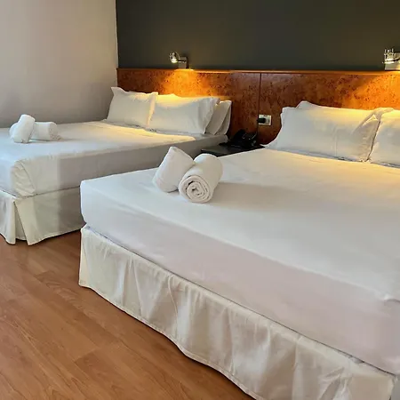 Ap Airport Szálloda 3*