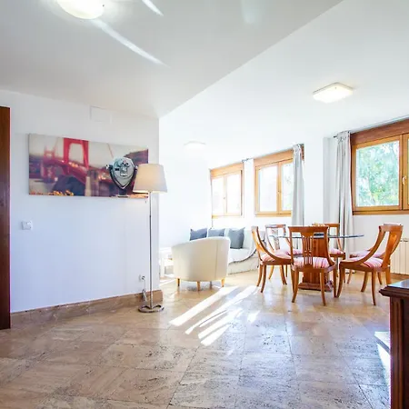 Apartamento Villablino Arturo Soria