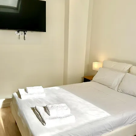 Noviembre Aparthotel
