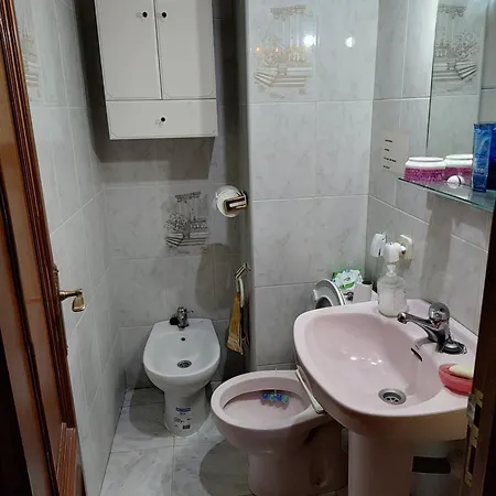 Alameda De Osuna Aeropuerto Homestay